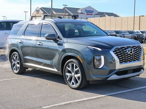 Used 2022 Hyundai Palisade Limited image 1