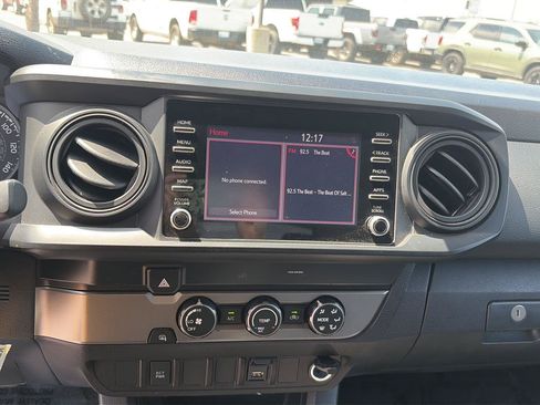 Used 2021 Toyota Tacoma SR RWD image 11