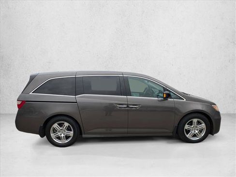Used 2011 Honda Odyssey Touring image 4
