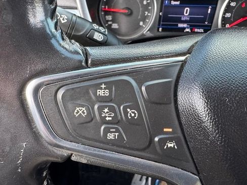 Used 2020 Chevrolet Equinox LT FWD image 22