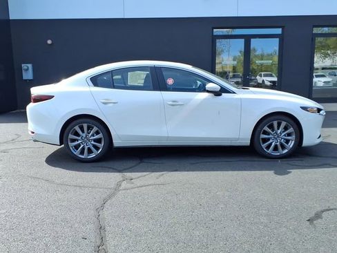 New 2026 MAZDA MAZDA3 2.5 S Sedan w/ Preferred Pkg FWD image 4