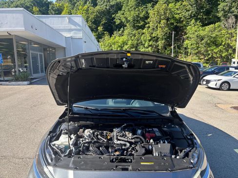 Used 2025 Nissan Altima 2.5 SV FWD image 27