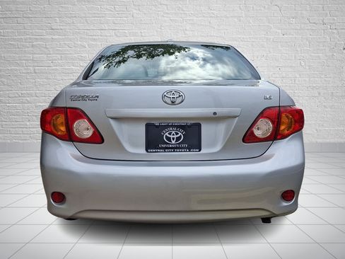 Used 2010 Toyota Corolla LE FWD image 5