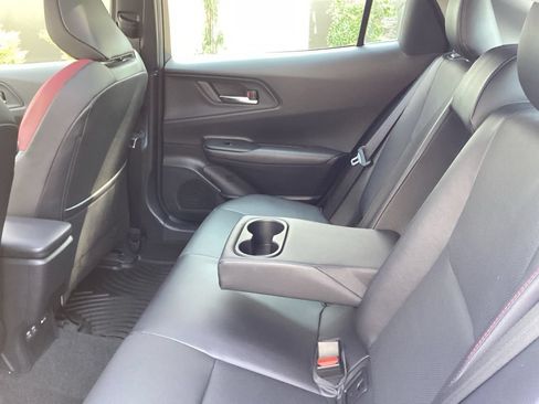 Used 2024 Toyota Prius Prime FWD image 5