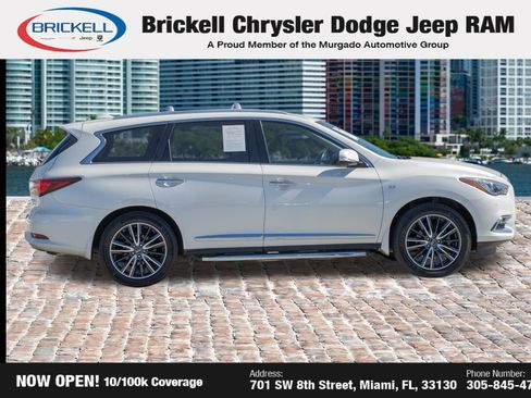 Used 2017 INFINITI QX60 FWD w/ Deluxe Technology Package image 4