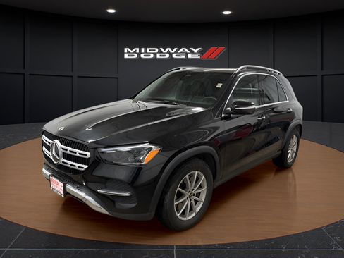 Used 2024 Mercedes-Benz GLE 450e 4MATIC image 2