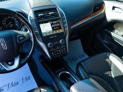 Used 2018 Lincoln MKC Reserve image 33