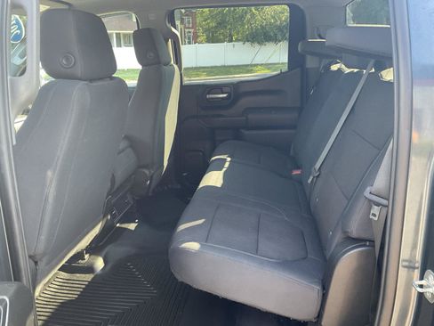 Used 2019 Chevrolet Silverado 1500 Custom w/ Custom Value Package AWD/4WD image 11