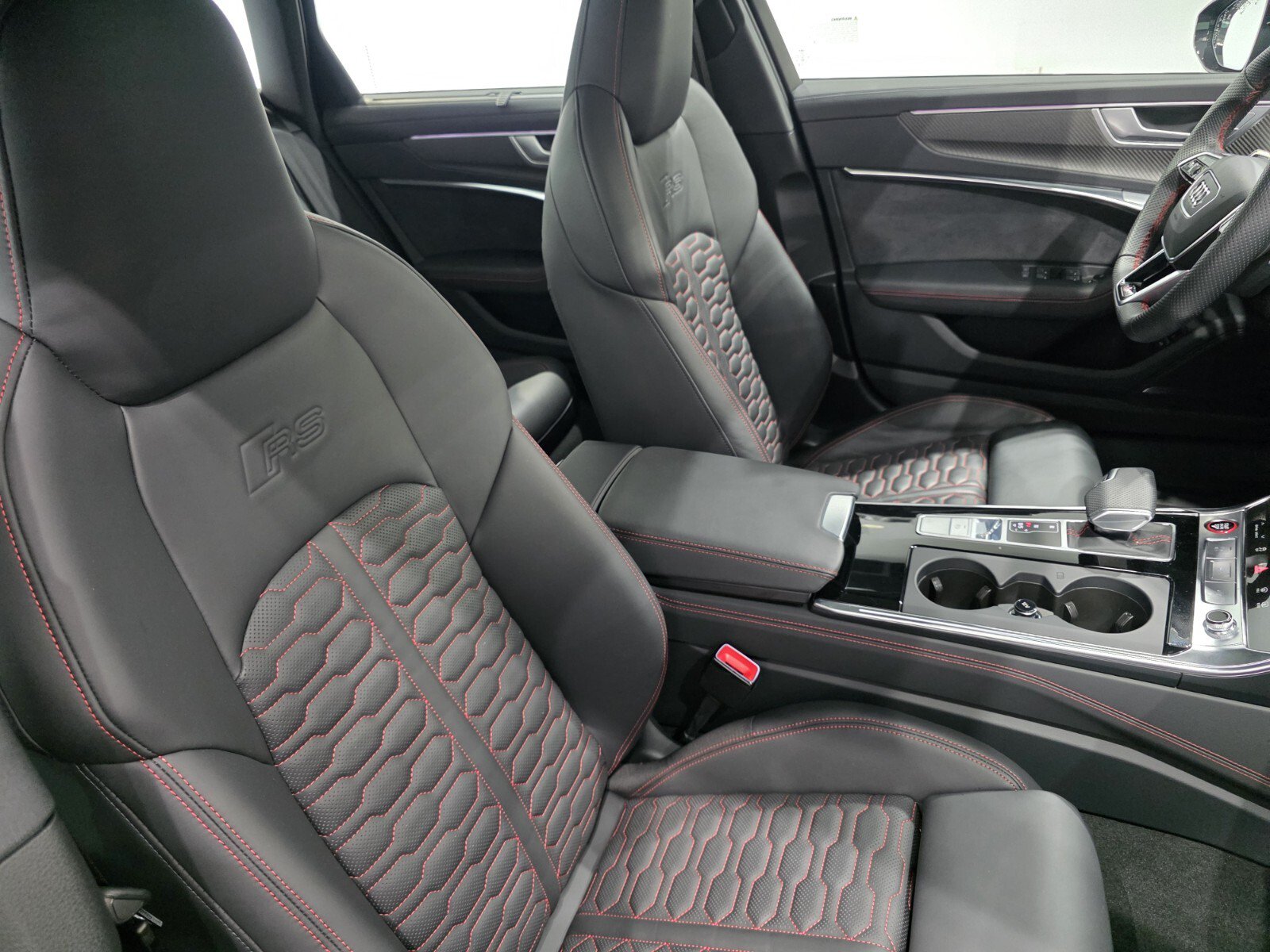 Used 2024 Audi RS 6 performance AWD/4WD image 22