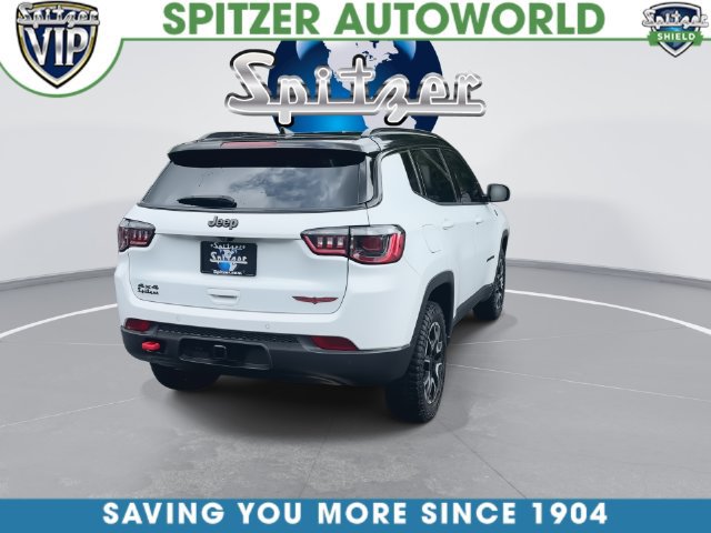 Used 2025 Jeep Compass Trailhawk w/ Trailer Tow Group AWD/4WD image 14