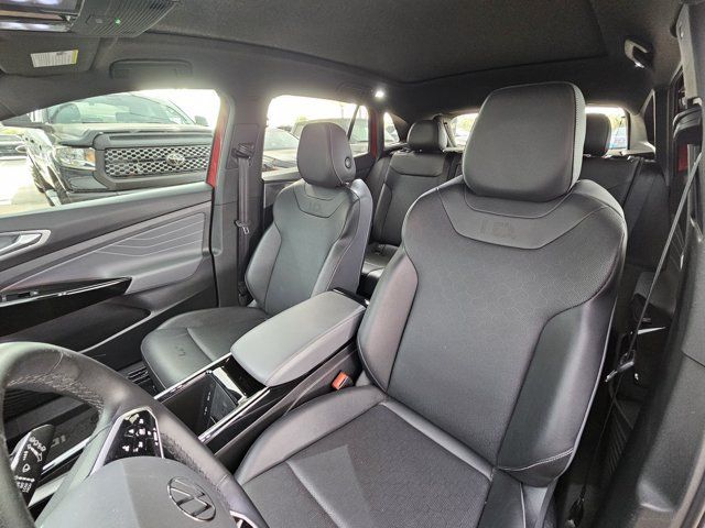 Used 2023 Volkswagen ID.4 S RWD image 14