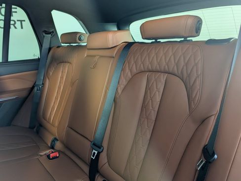 New 2026 BMW X5 M60i AWD/4WD image 15