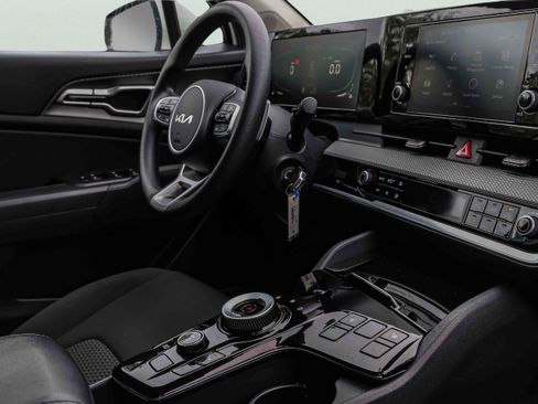 Certified 2023 Kia Sportage LX AWD/4WD image 24