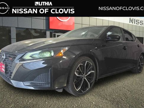 Used 2024 Nissan Altima 2.5 SR FWD image 1