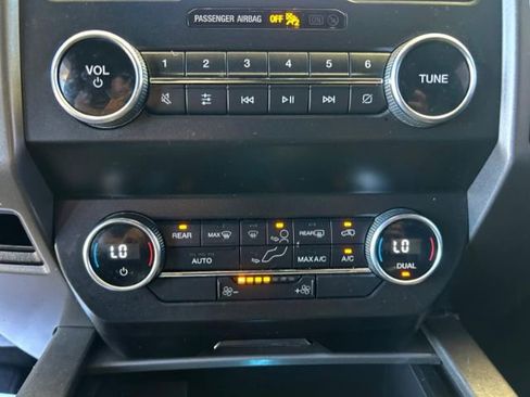 Used 2019 Ford Expedition XLT w/ Equipment Group 201A image 15