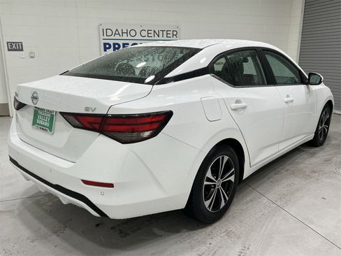 Used 2022 Nissan Sentra SV image 8