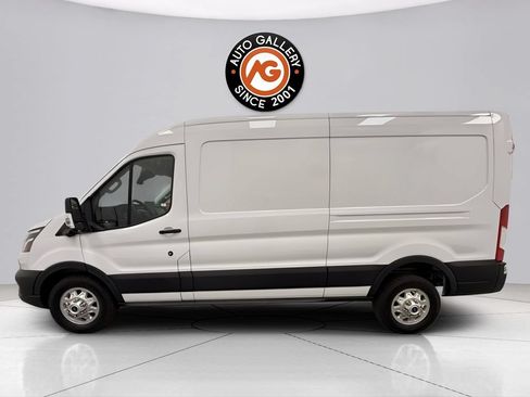 Used 2024 Ford Transit 250 148 Medium Roof Extended AWD w/ Exterior Upgrade Package image 7
