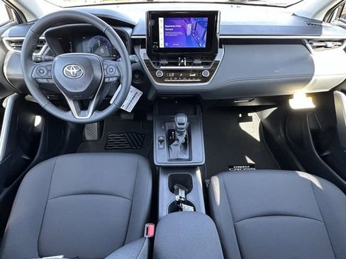 New 2026 Toyota Corolla Cross LE w/ Moonroof Package image 10