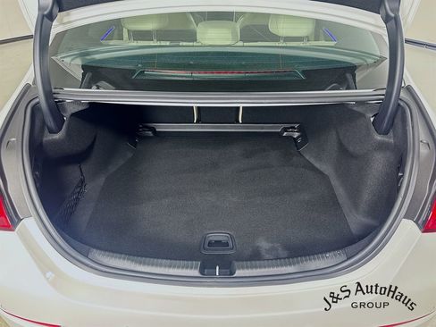 Used 2024 Mercedes-Benz C 300 4MATIC Sedan image 32