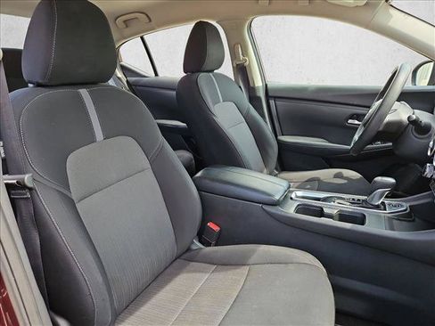 Used 2024 Nissan Sentra SV FWD image 18