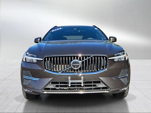Used 2022 Volvo XC60 B5 Momentum w/ Advanced Package AWD/4WD image 8