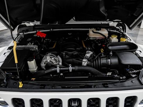 Used 2022 Jeep Wrangler Unlimited Rubicon w/ Xtreme Recon 35" Tire Package image 3