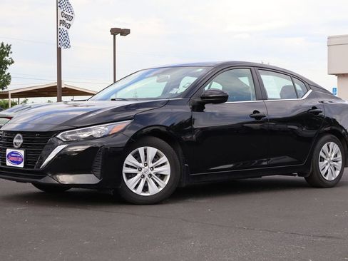 Used 2024 Nissan Sentra S FWD image 16