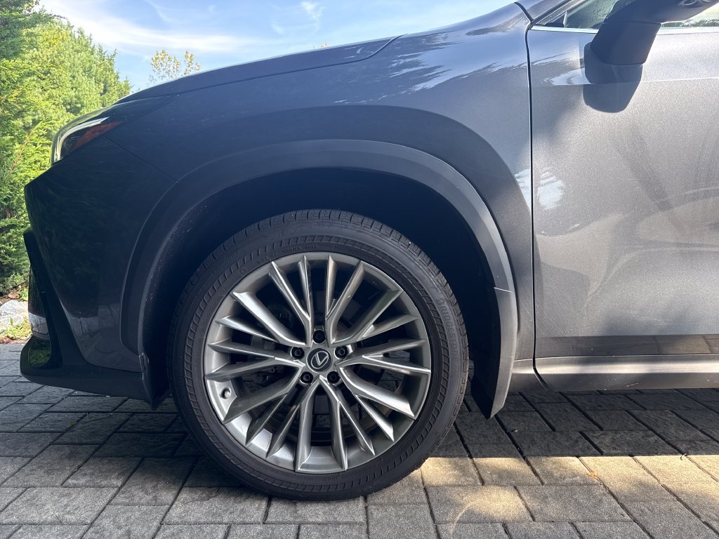 Used 2024 Lexus NX 350 AWD w/ Vision Package image 9