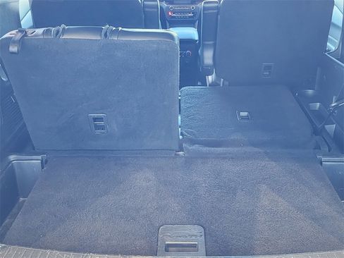 Used 2020 Ford Explorer Limited w/ Class III Trailer Tow Package image 10