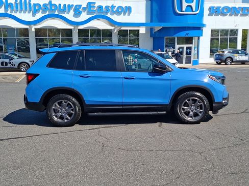 Used 2024 Honda Passport TrailSport image 7