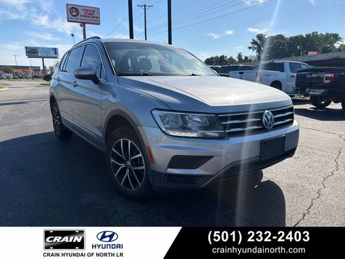 Used 2021 Volkswagen Tiguan SE FWD image 1