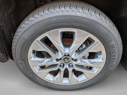 New 2025 Toyota RAV4 XLE Premium image 9