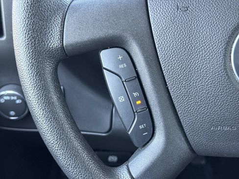 Used 2025 Chevrolet Express 2500 Extended w/ Driver Convenience Package RWD image 11