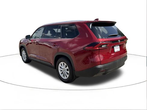 Used 2025 Toyota Grand Highlander FWD image 5