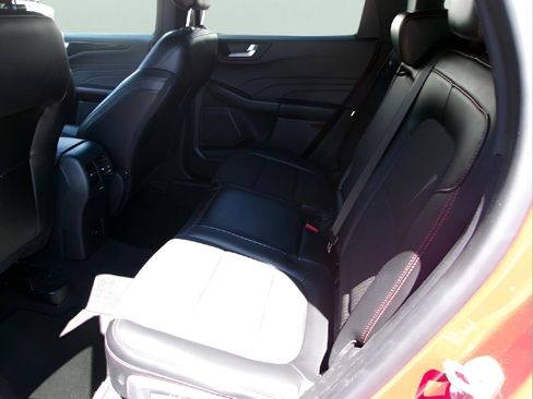 Used 2024 Ford Escape ST-Line image 9