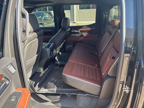 Used 2024 GMC Sierra 1500 Denali Ultimate AWD/4WD image 13