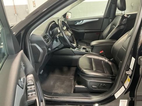 Used 2024 Ford Escape Platinum AWD/4WD image 14