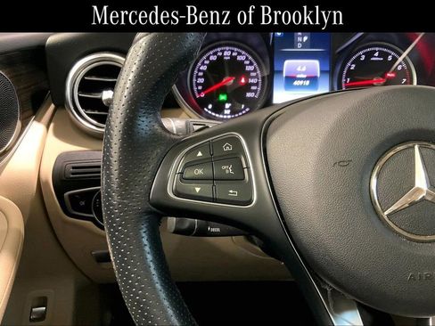 Used 2019 Mercedes-Benz GLC 300 4MATIC image 23