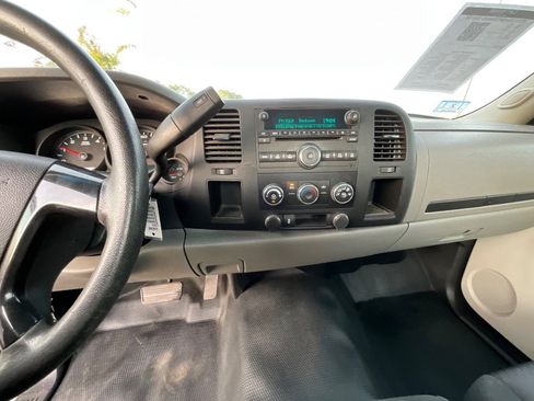 Used 2013 Chevrolet Silverado 1500 W/T w/ LS Package image 25