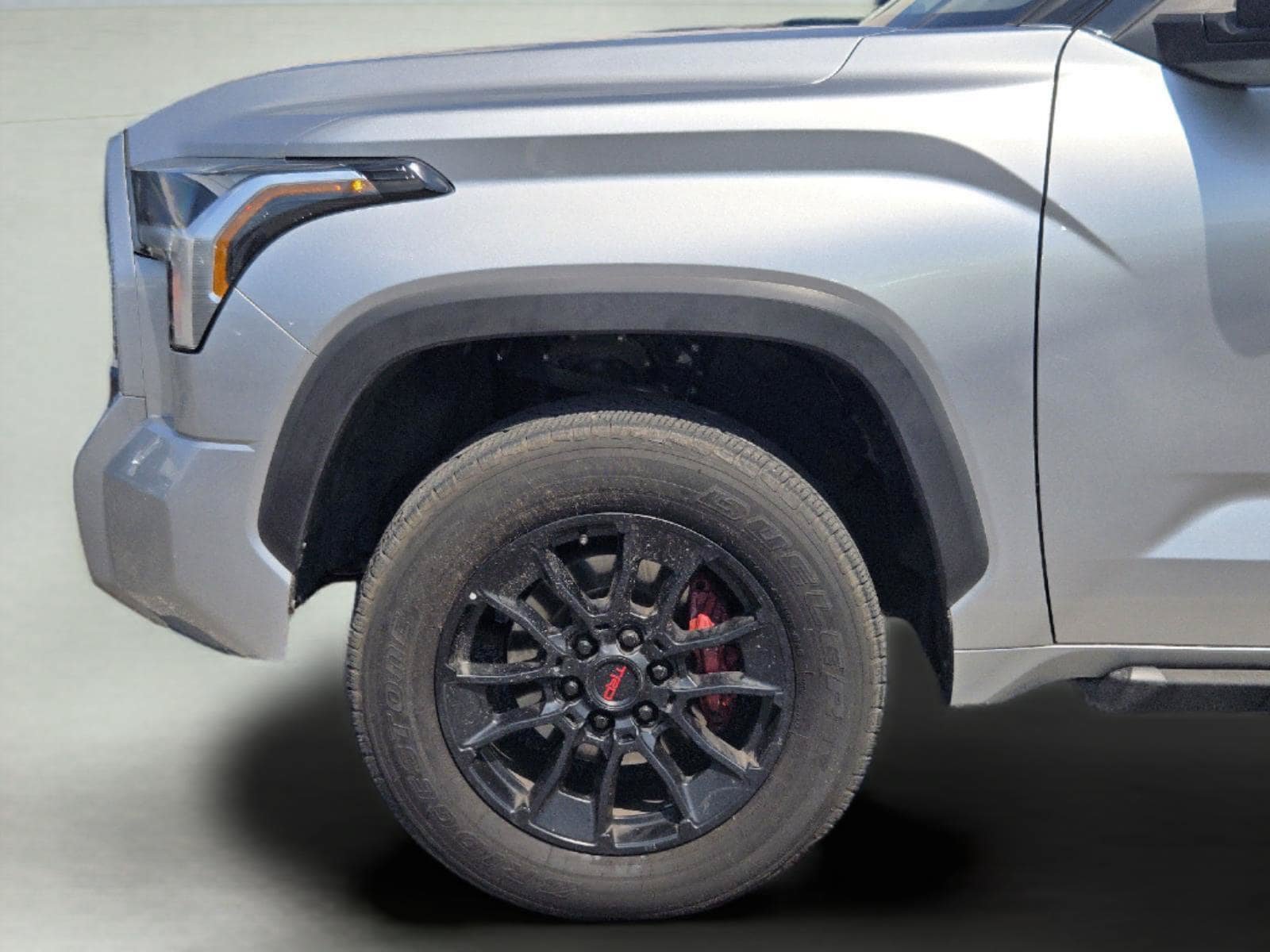 Used 2022 Toyota Tundra SR5 AWD/4WD image 9
