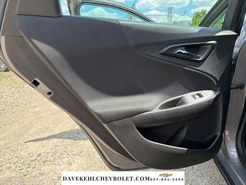 Used 2018 Chevrolet Malibu LT FWD image 16