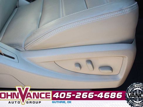 Used 2015 GMC Sierra 2500 Denali w/ Duramax Plus Package image 21