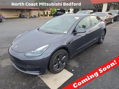 Used 2023 Tesla Model 3 Standard Range RWD image 1