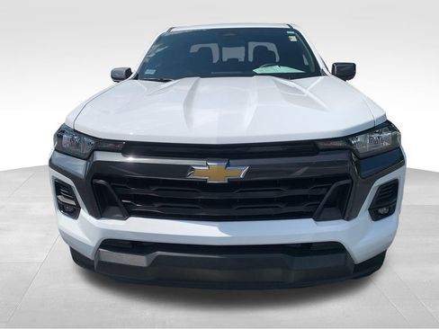 Used 2024 Chevrolet Colorado LT w/ LT Convenience Package RWD image 15