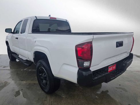 Used 2019 Toyota Tacoma SR RWD image 5