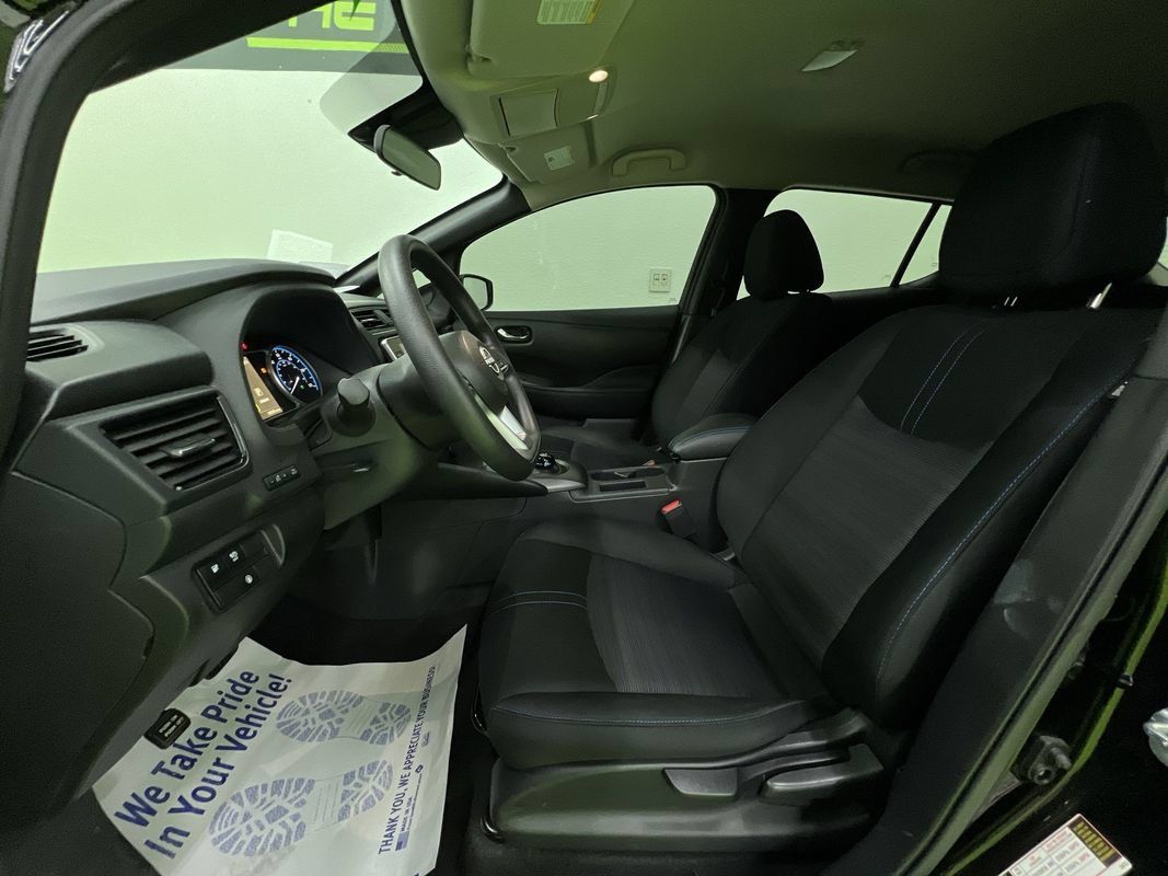Used 2025 Nissan Leaf S FWD image 16
