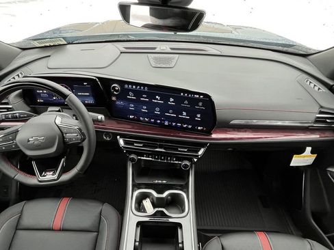 New 2026 Chevrolet Traverse RS w/ LPO, Floor Liner Package image 9