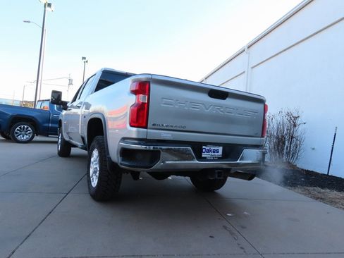 Used 2022 Chevrolet Silverado 2500 LTZ image 5