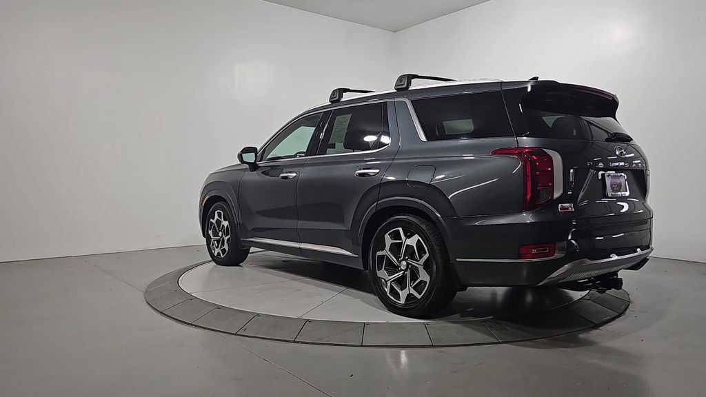 Used 2022 Hyundai Palisade Calligraphy w/ Winter Package AWD/4WD image 3