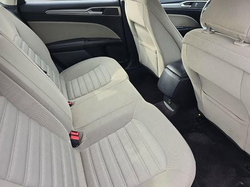 Used 2017 Ford Fusion S image 15